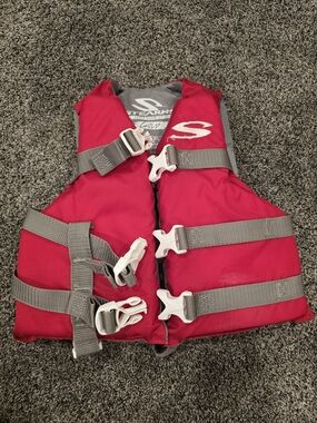 Stearns Kids Red and Gray Life Jacket with Adjustable Buckles Rated For 30-50lbs